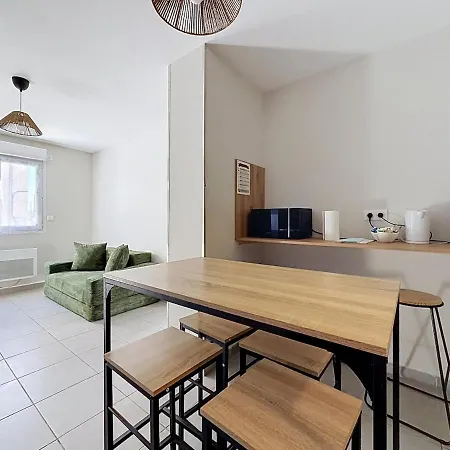 La Grande Maison Daubiere 28 Pers 4 Separe *