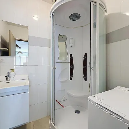 La Grande Maison Daubiere 28 Pers 4 Separe *