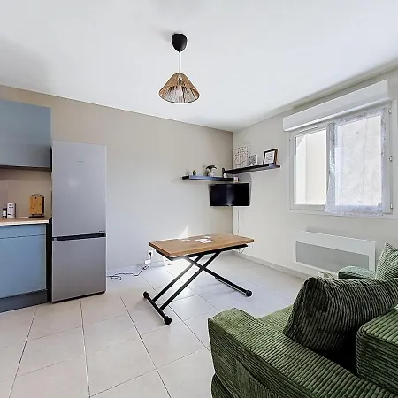 Apartment La Grande Maison Daubiere 28 Pers 4 Separe Aubière