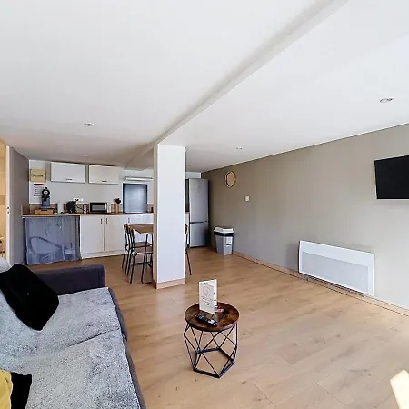 Apartment La Grande Maison Daubiere 28 Pers 4 Separe *