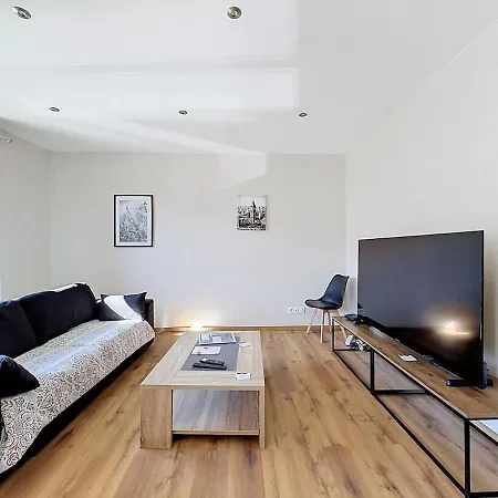 Apartment La Grande Maison Daubiere 28 Pers 4 Separe *